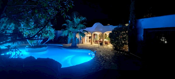 Hacienda, piscine, vu de de nuit